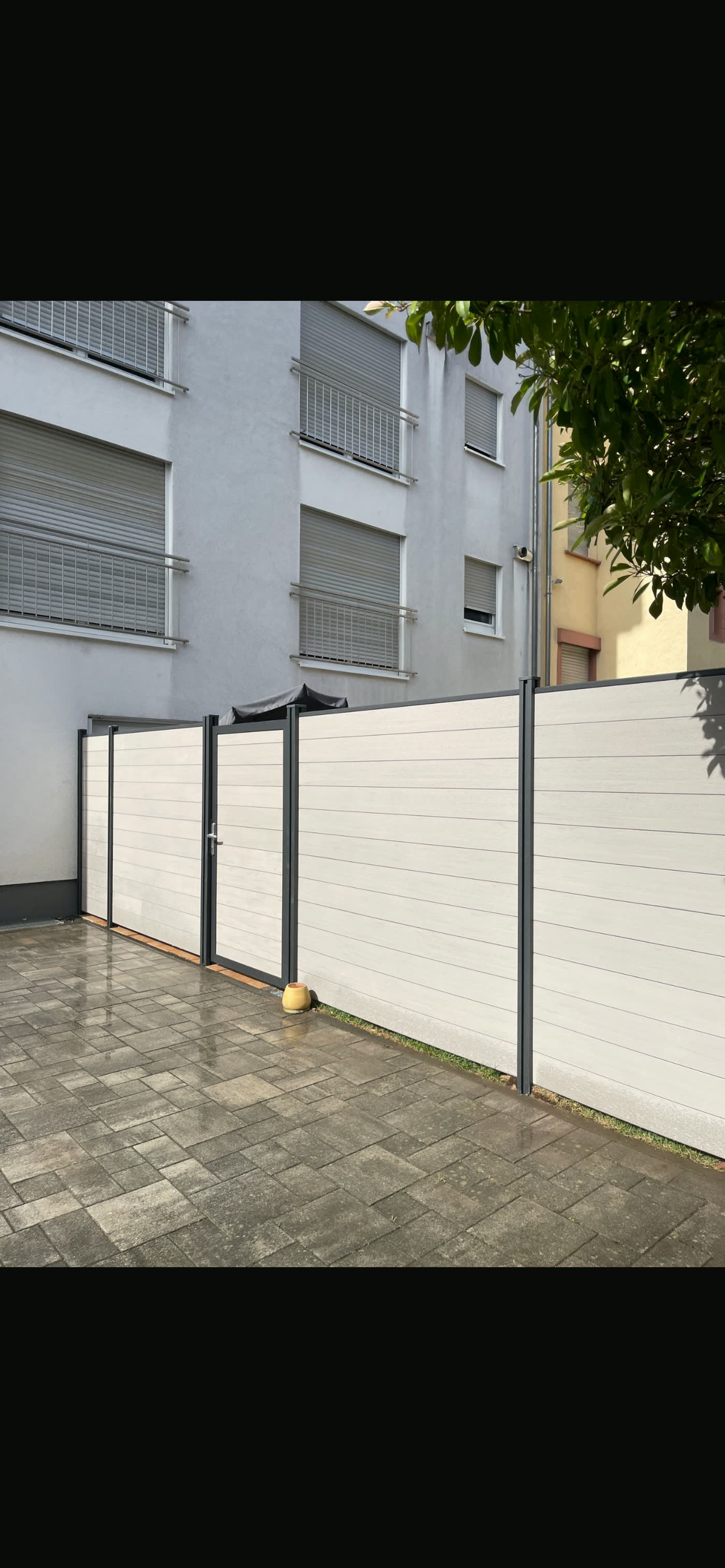 Moderner Sichtschutzzaun
